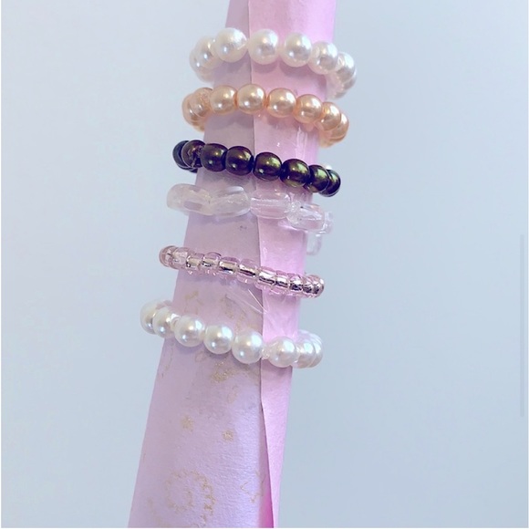 🆕Stylish _CHIC Stretchy Stackable Fashion Rings, Handcrafted By @soul_embellish - Picture 13 of 16